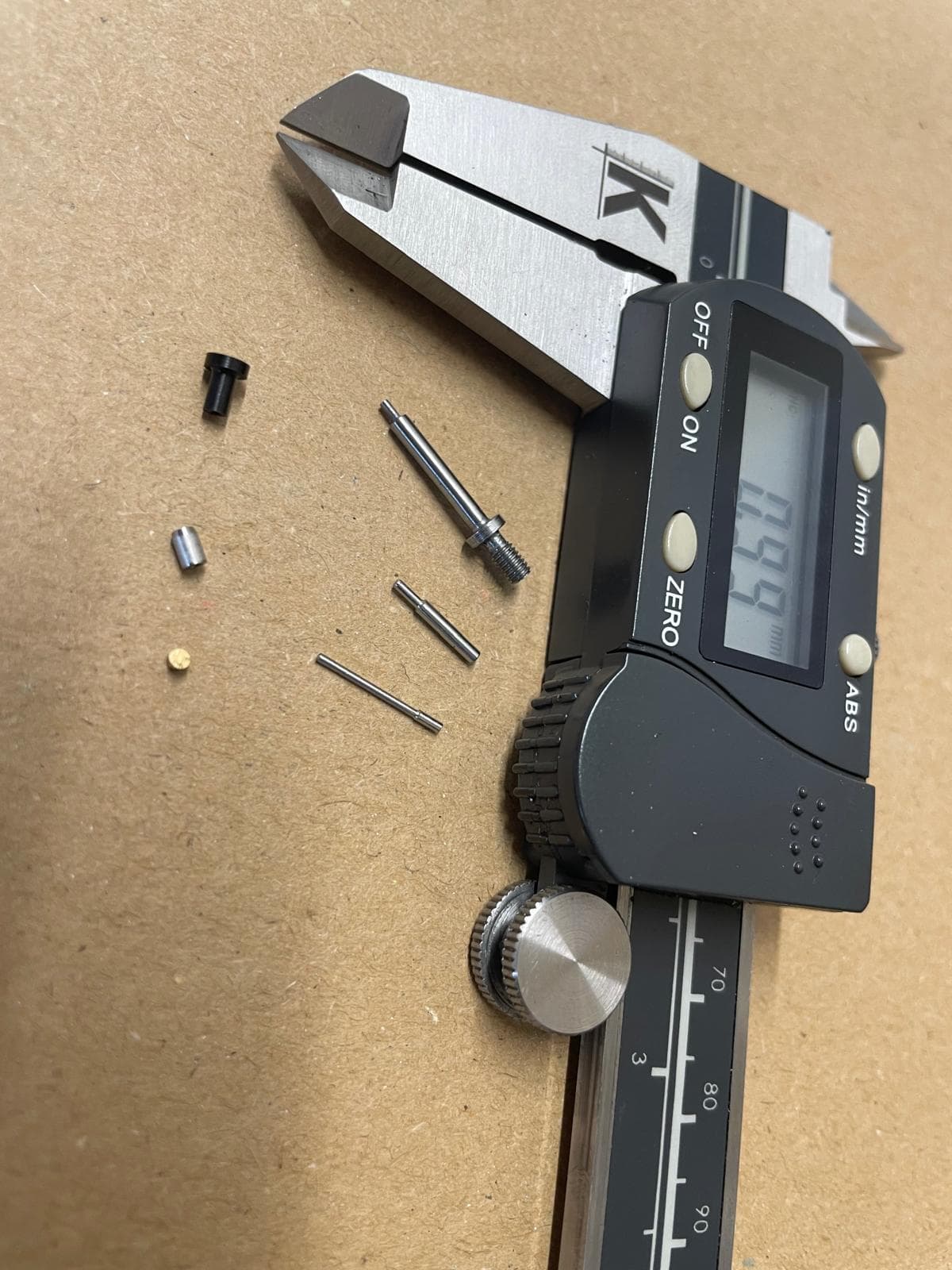 Mikro výrobky z různých materiálů